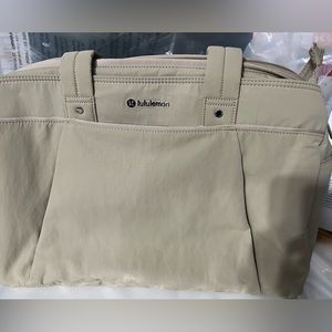 Lululemon duffle bag